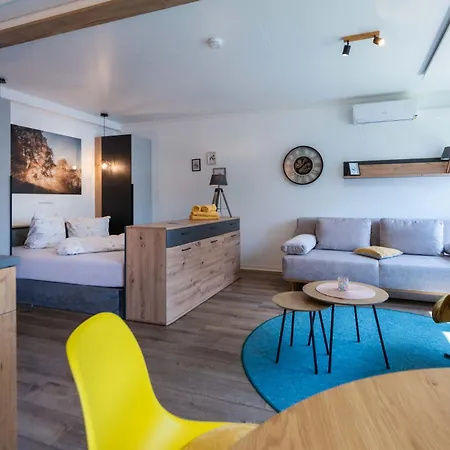 Stadel Kunterbunt Apartment Ried im Oberinntal